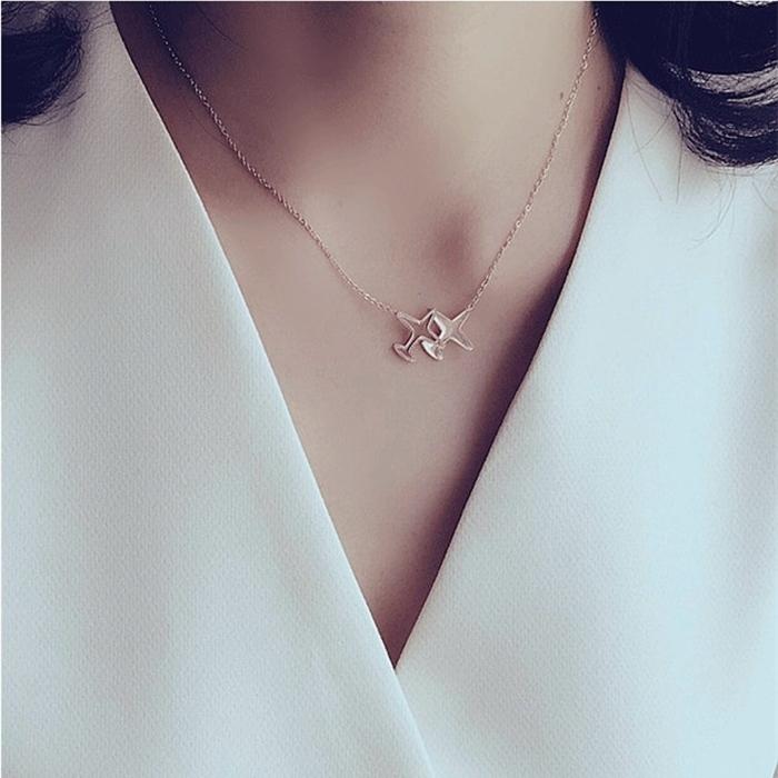 【2 titanium baja pesawat】Jepang dan Korea Selatan 2018 Fashion Baru 18K naik kalung emas Clover klavikula perempuan rantai sederhana aksesoris titanium baja liontin ornamen
