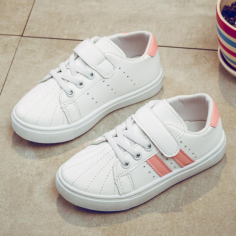 Sepatu Sneaker Warna Putih-Laki Laki Sepatu Putih Kecil Casual Berlari