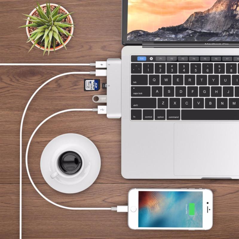 USB-C HUB 6 in 1 Type-C Adapter Multifunction HUB with SD / TF Card Reader Support PD Charging for MacBook Pro
