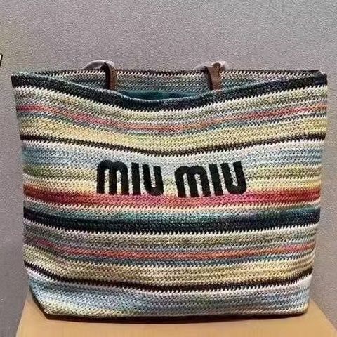 Original miu miuˉthe same style straw woven beach bag large contrast color shoulder bag personality striped woven tote bag