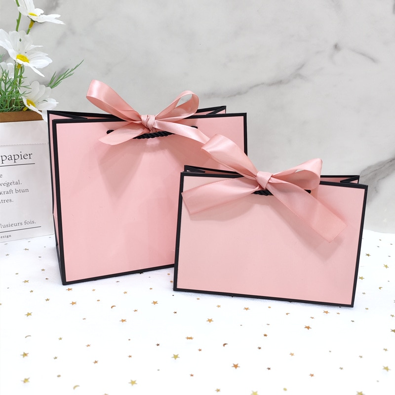 Black High Quality Paper Bag Pretty Pink Bow Cosmetic Kraft Paper Bag Candy  Box Wedding Birthday Party / Pajama Wig Wholesale